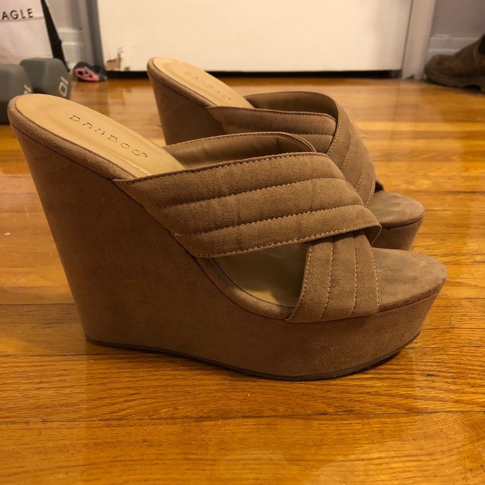 BAMBOO Wedge Shoe